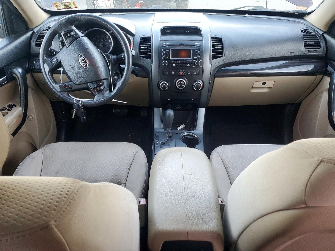 2011 KIA SORENTO BASE photo 8