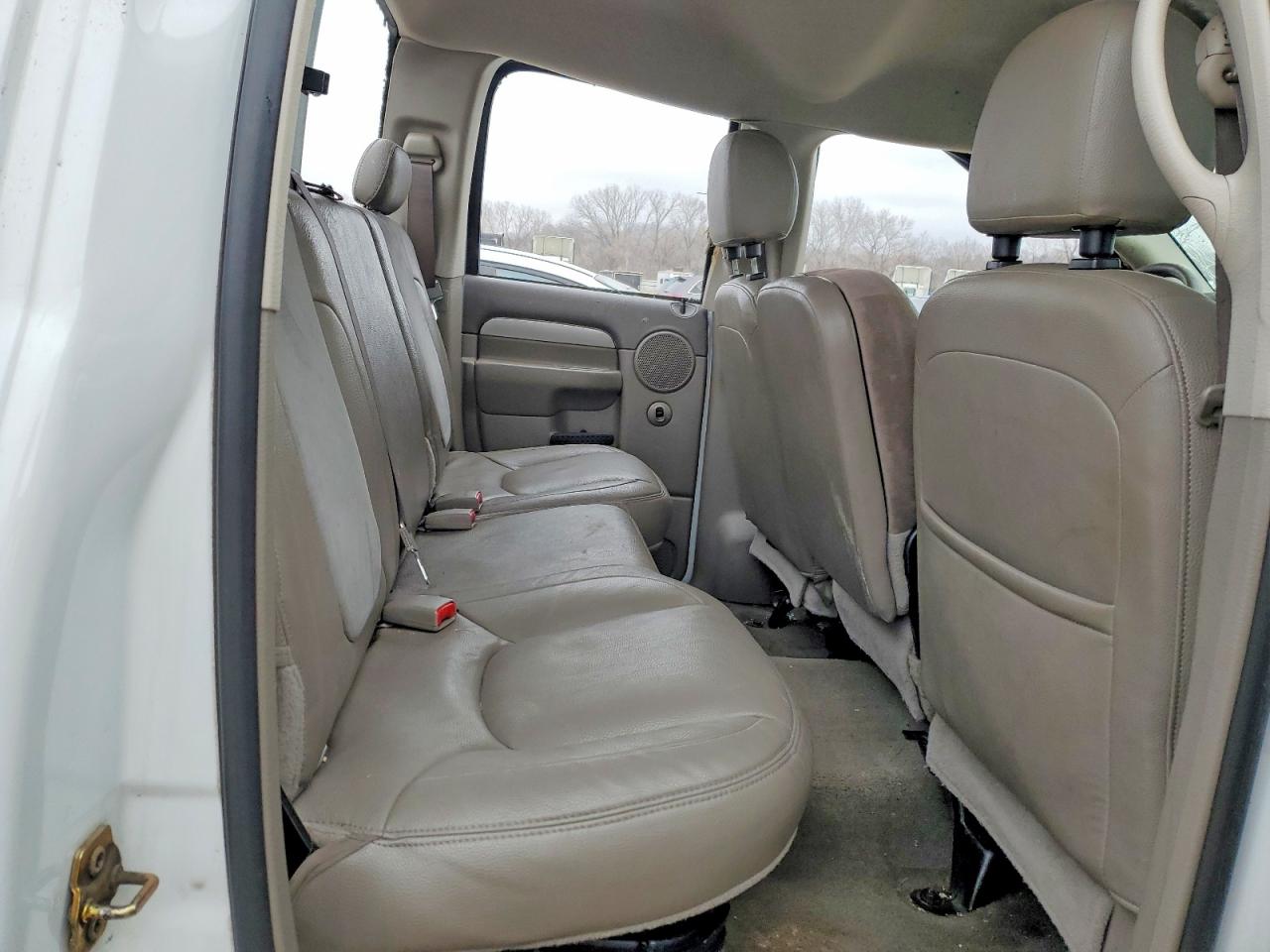 2004 DODGE RAM 1500 ST photo 10