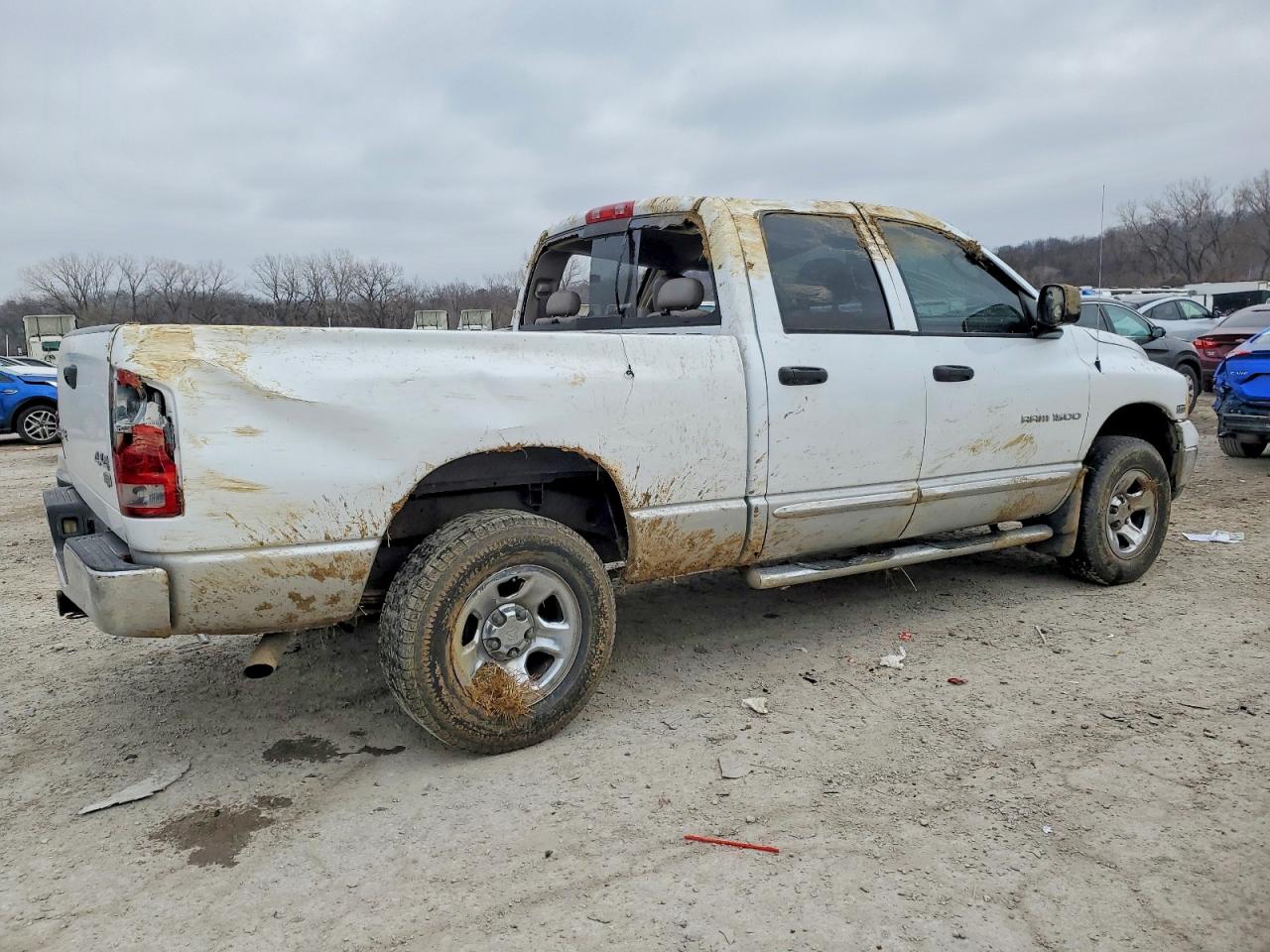 2004 DODGE RAM 1500 ST photo 3