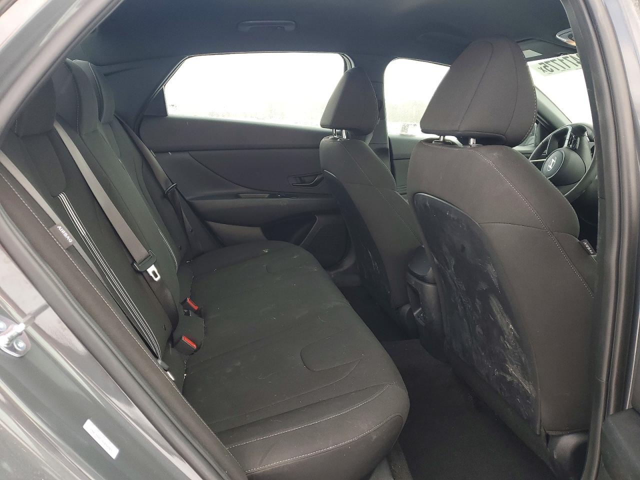 2025 HYUNDAI ELANTRA SEL SPORT photo 10