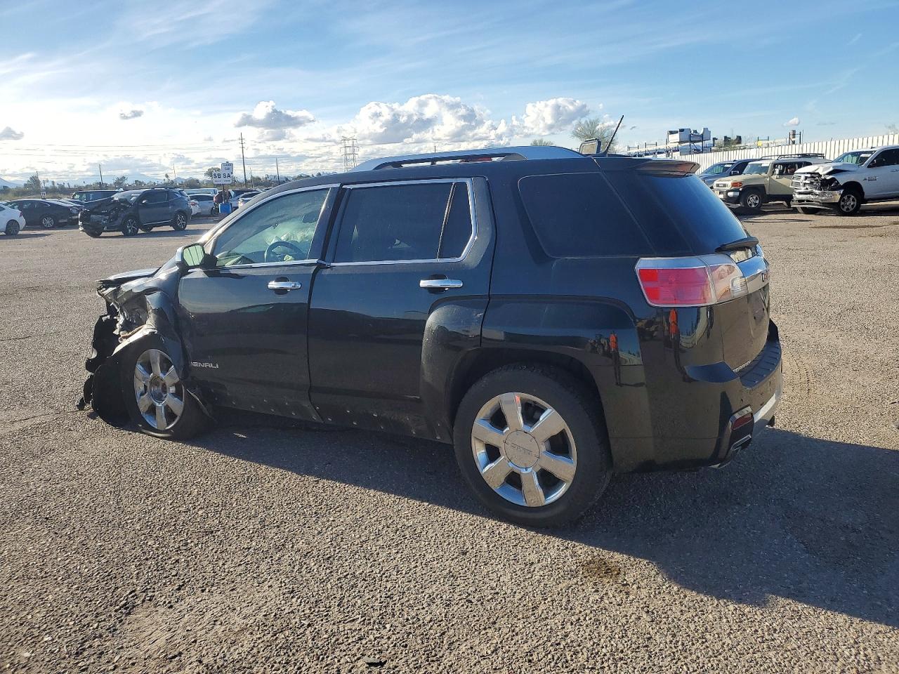 2013 GMC TERRAIN DENALI photo 2