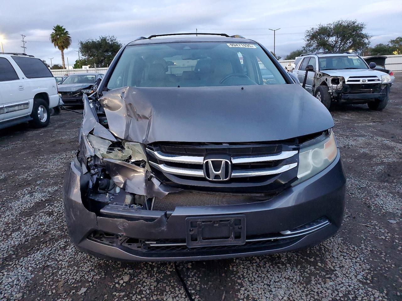 2014 HONDA ODYSSEY EXL photo 5