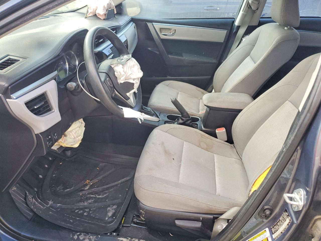 2015 TOYOTA COROLLA L photo 7