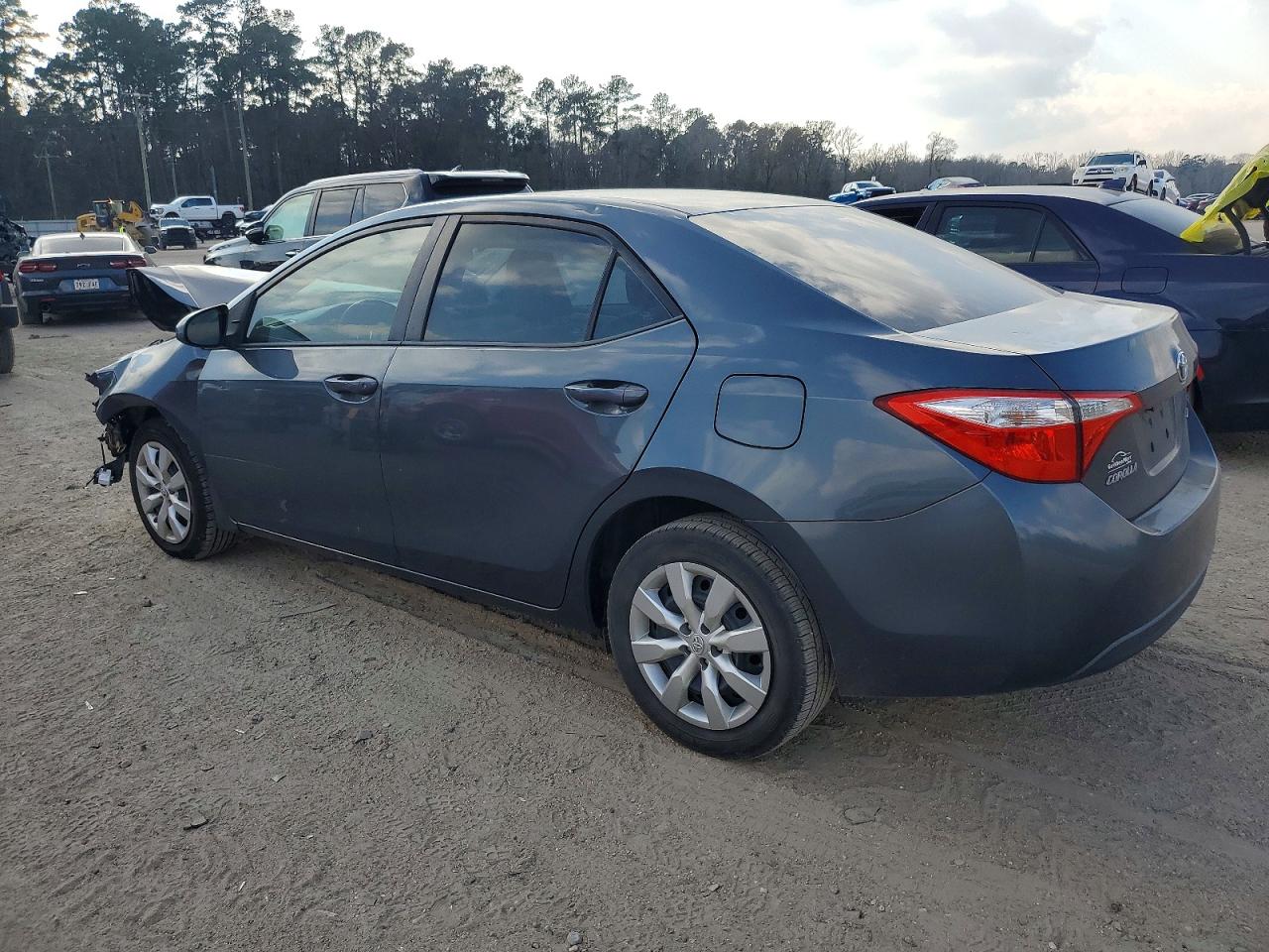 2015 TOYOTA COROLLA L photo 2