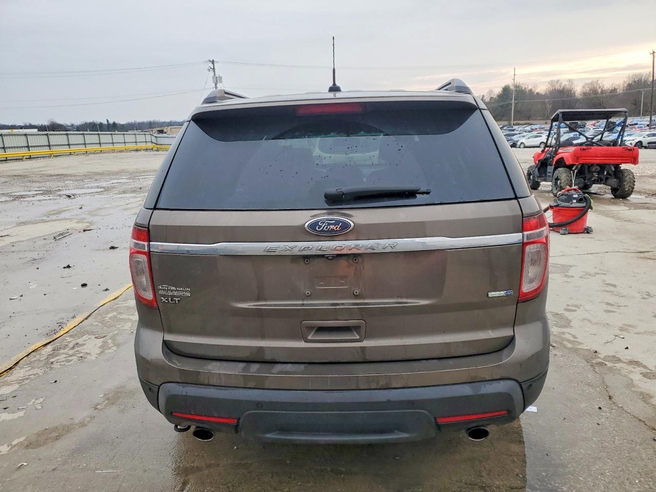 2015 FORD EXPLORER XLT photo 6
