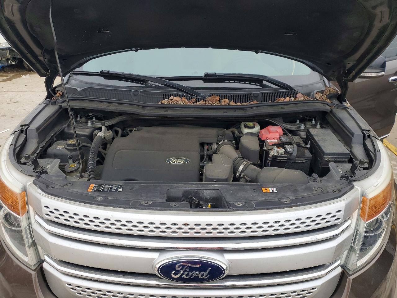 2015 FORD EXPLORER XLT photo 12