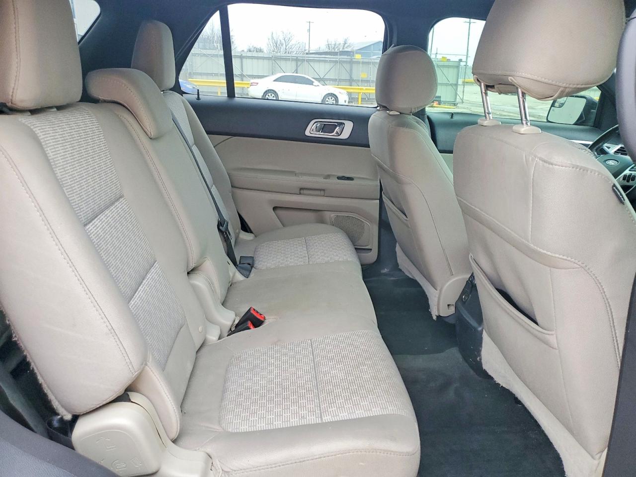 2015 FORD EXPLORER XLT photo 11