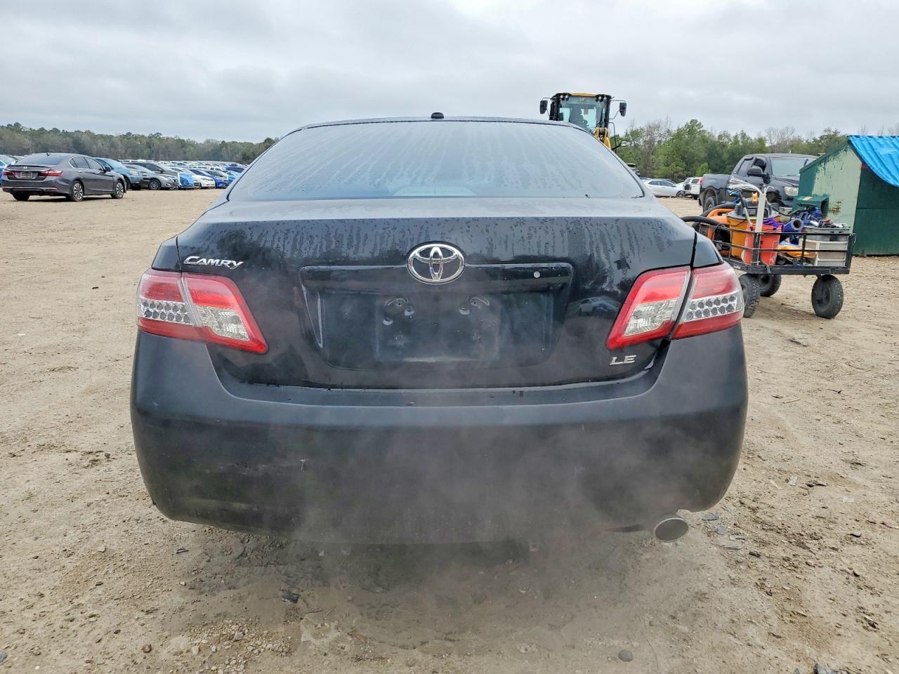 2011 TOYOTA CAMRY BASE photo 6