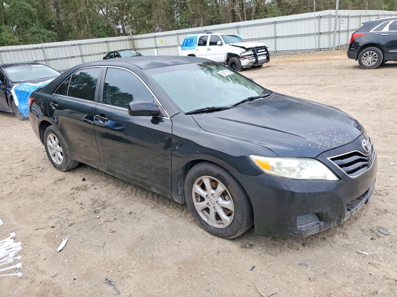 2011 TOYOTA CAMRY BASE photo 4