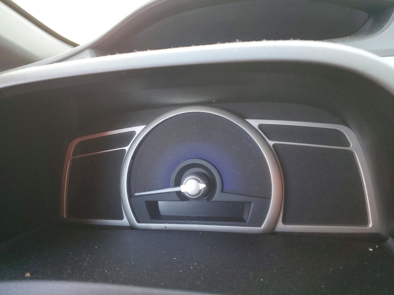 2010 HONDA CIVIC LX photo 9