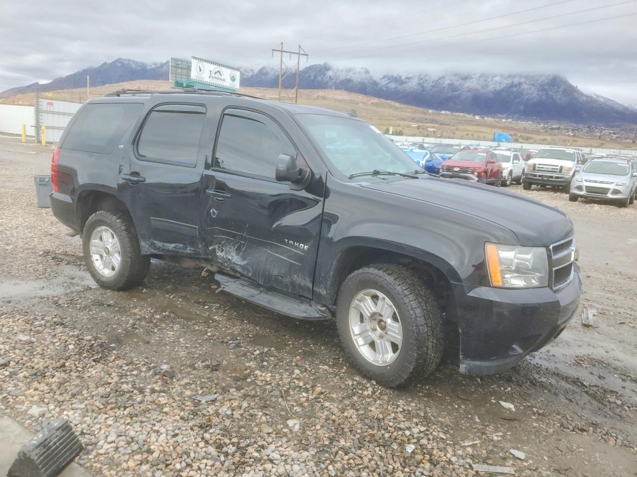 2011 CHEVROLET TAHOE K1500 LT photo 4