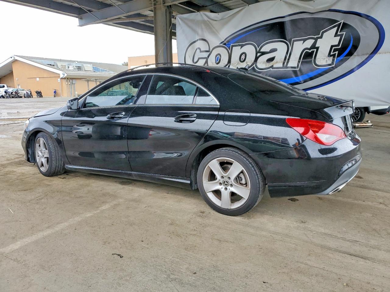 2018 MERCEDES-BENZ CLA 250 photo 2
