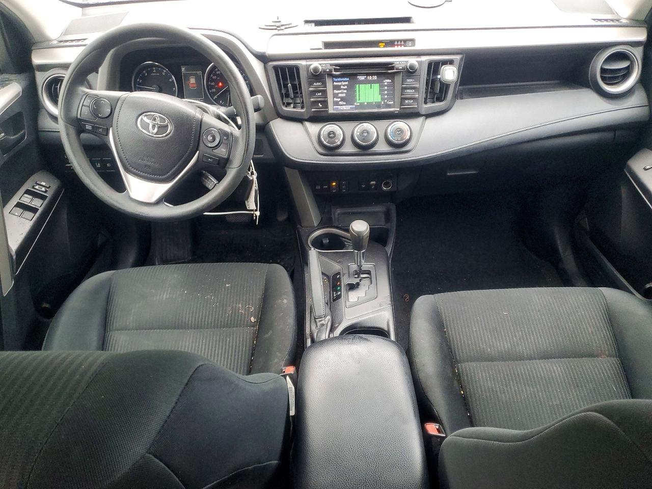 2018 TOYOTA RAV4 LE photo 8