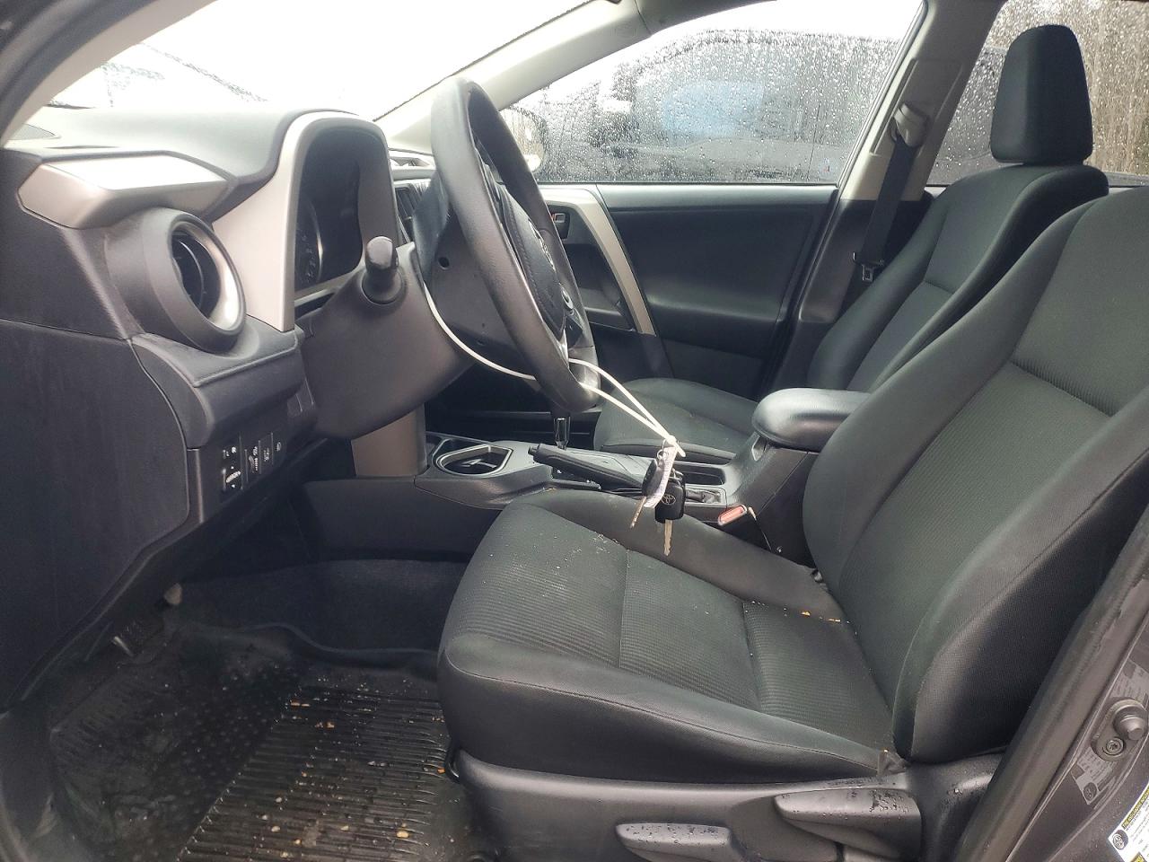 2018 TOYOTA RAV4 LE photo 7