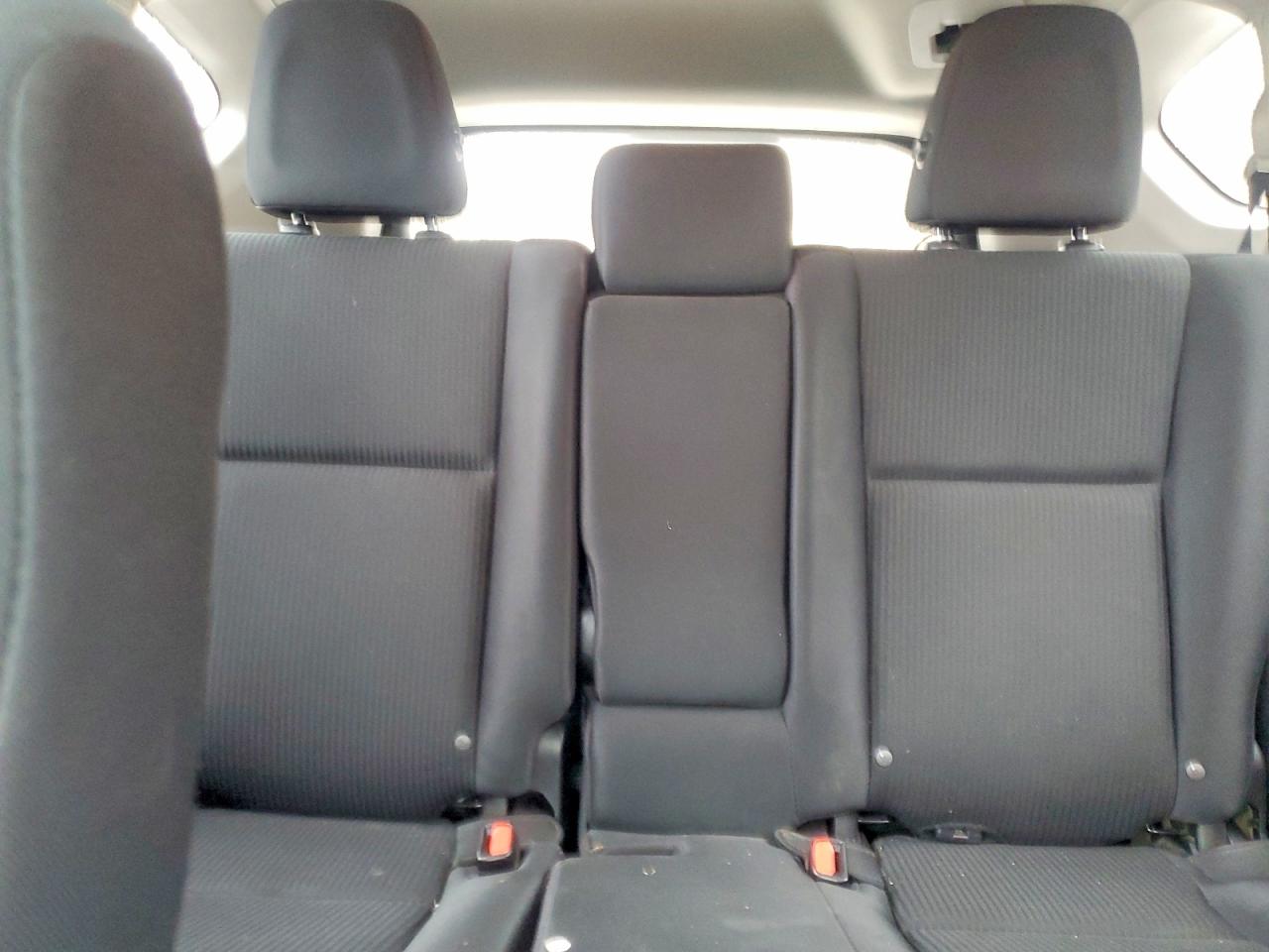 2018 TOYOTA RAV4 LE photo 10