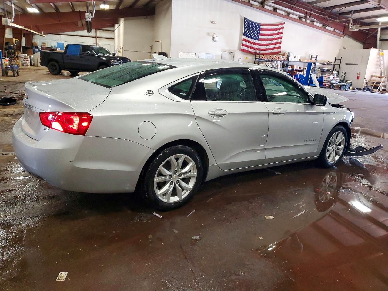 2018 CHEVROLET IMPALA LT photo 3