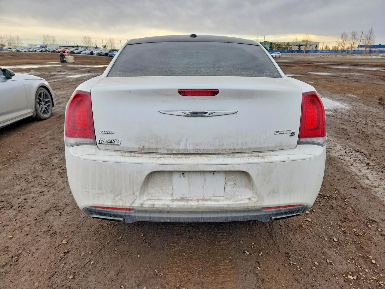 2015 CHRYSLER 300 S photo 6