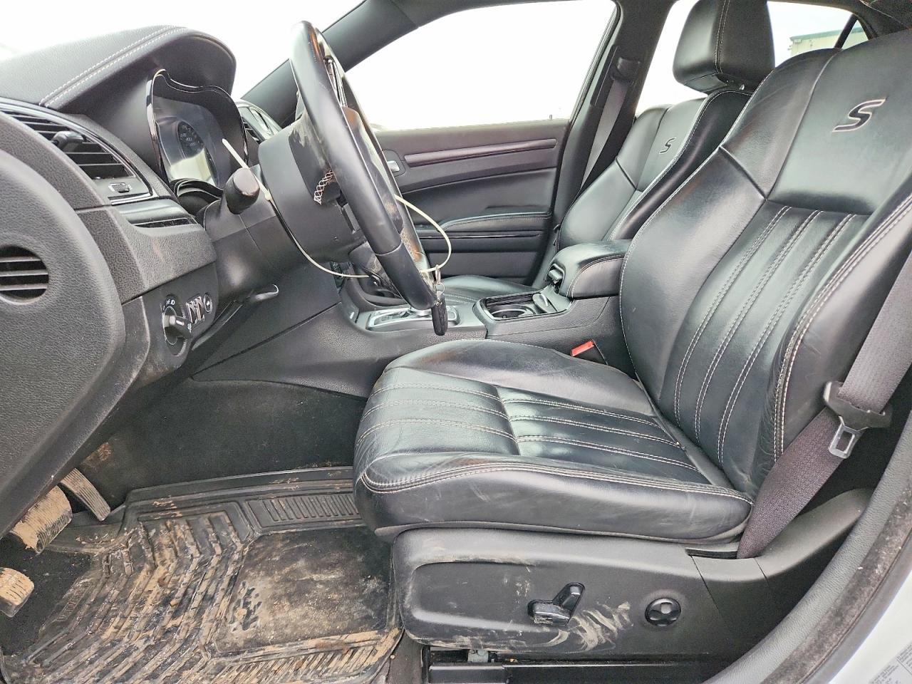 2015 CHRYSLER 300 S photo 7