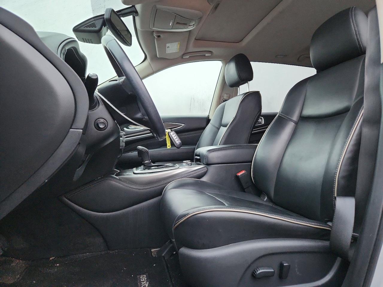 2020 INFINITI QX60 LUXE photo 7