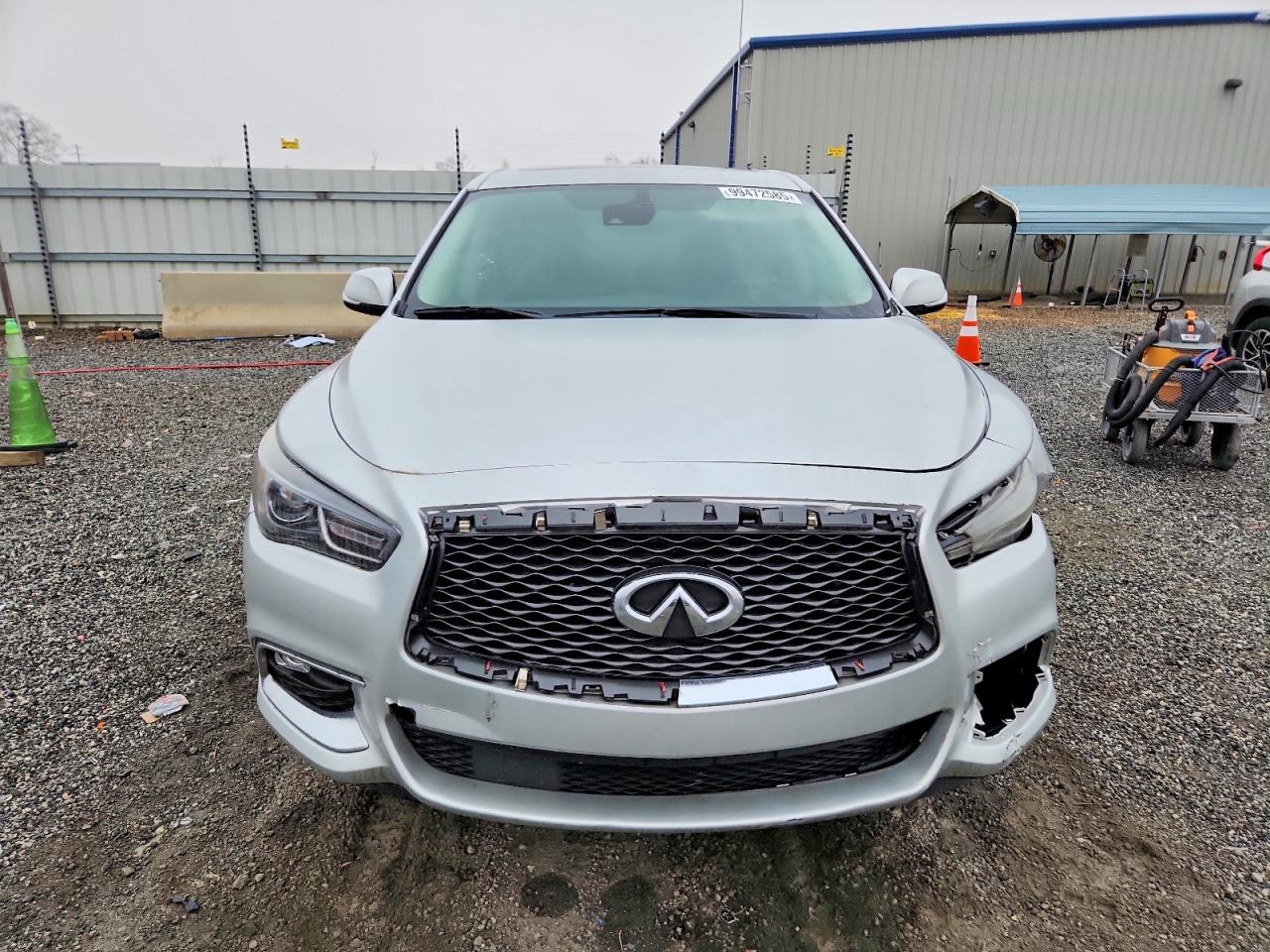 2020 INFINITI QX60 LUXE photo 5