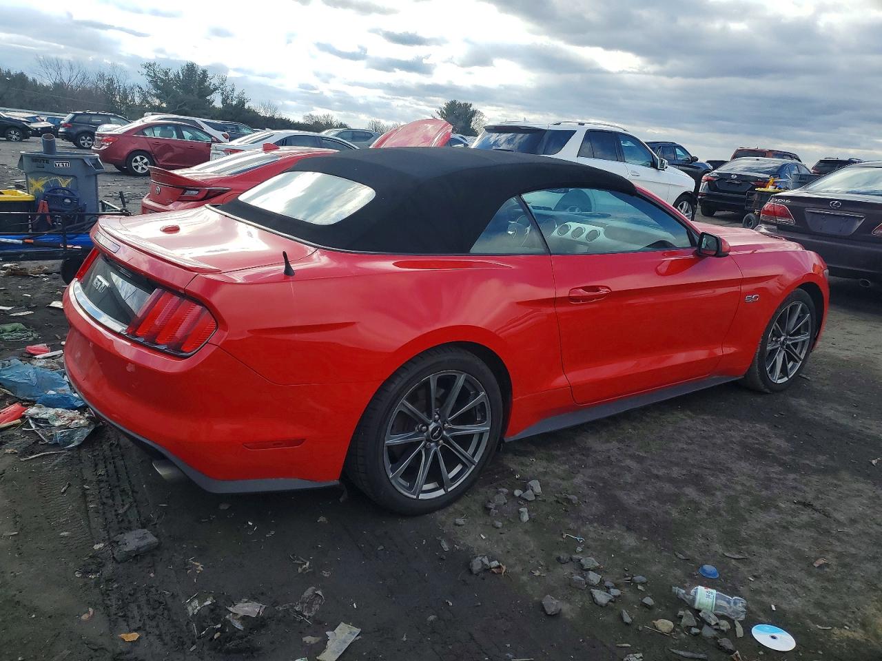2015 FORD MUSTANG GT photo 3
