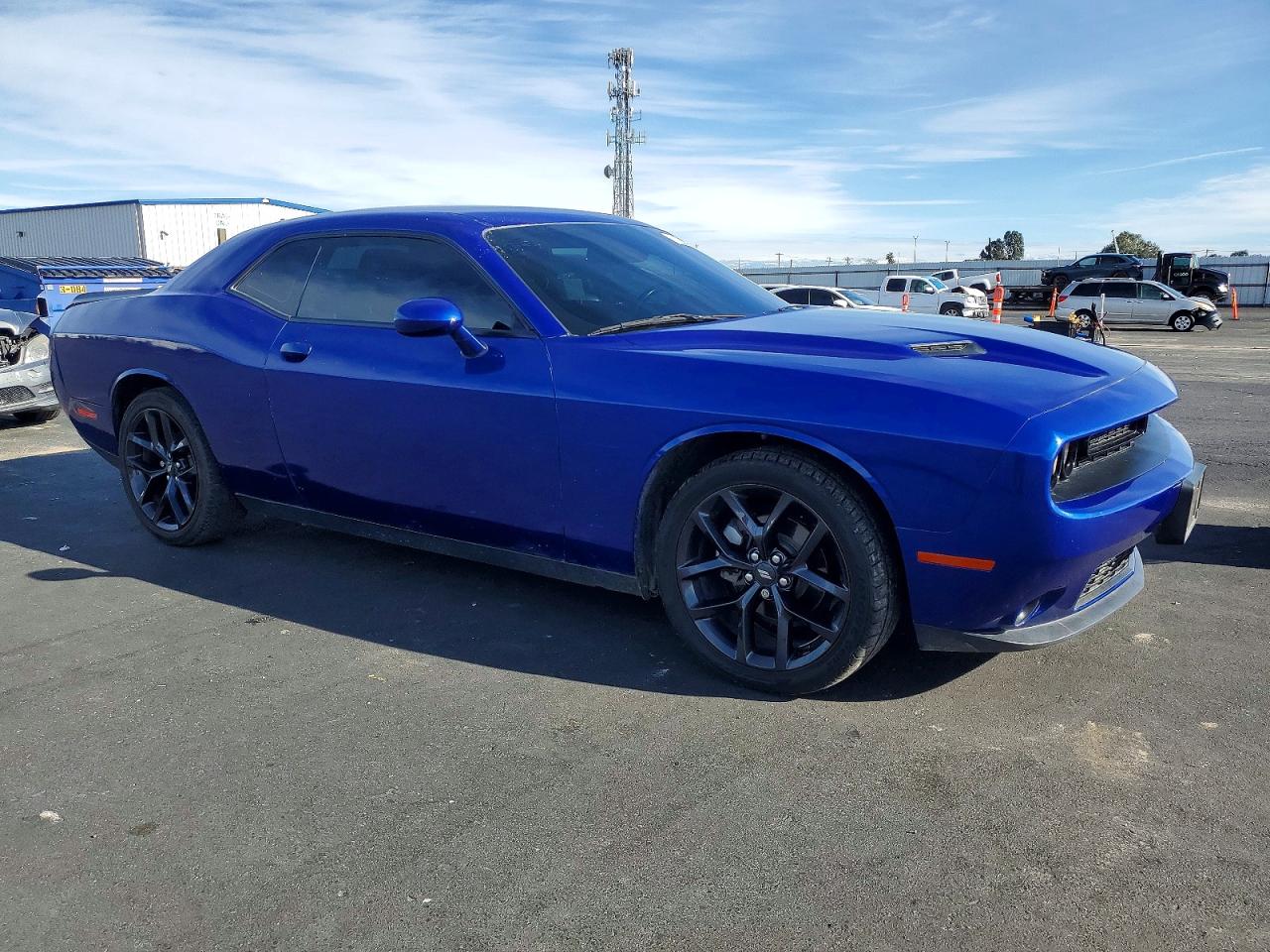 2022 DODGE CHALLENGER SXT photo 4