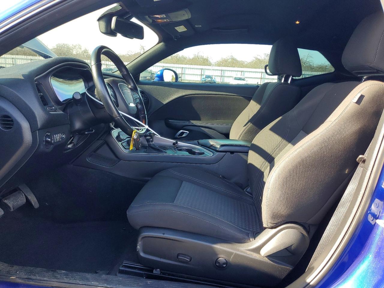 2022 DODGE CHALLENGER SXT photo 7