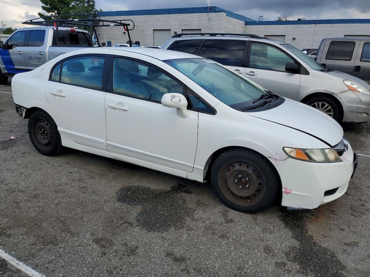 2011 HONDA CIVIC LX photo 4
