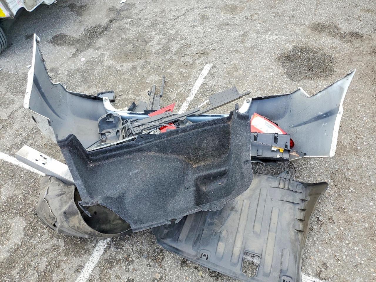 2011 HONDA CIVIC LX photo 16