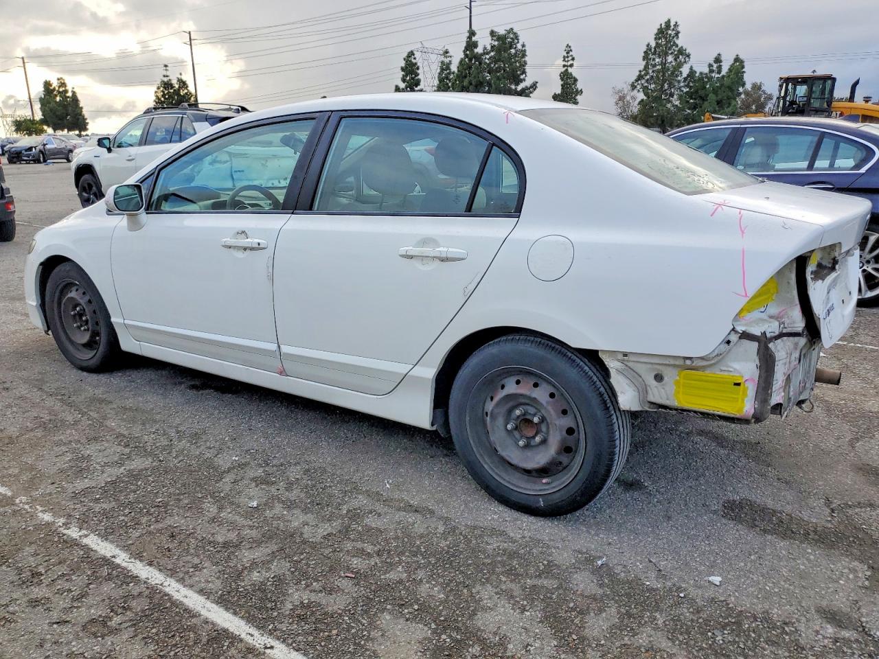2011 HONDA CIVIC LX photo 2