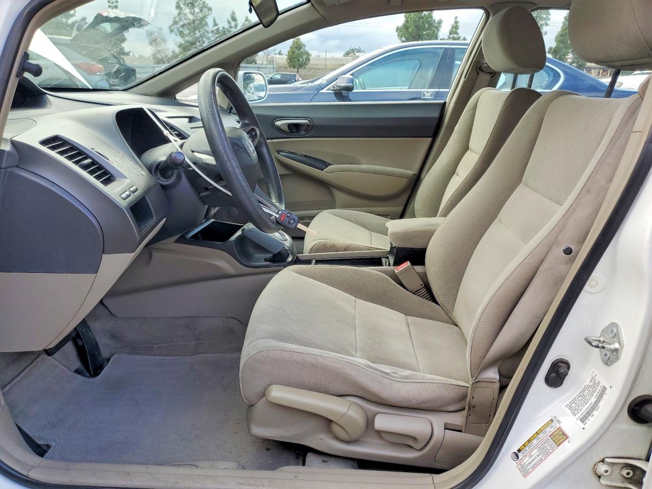 2011 HONDA CIVIC LX photo 7