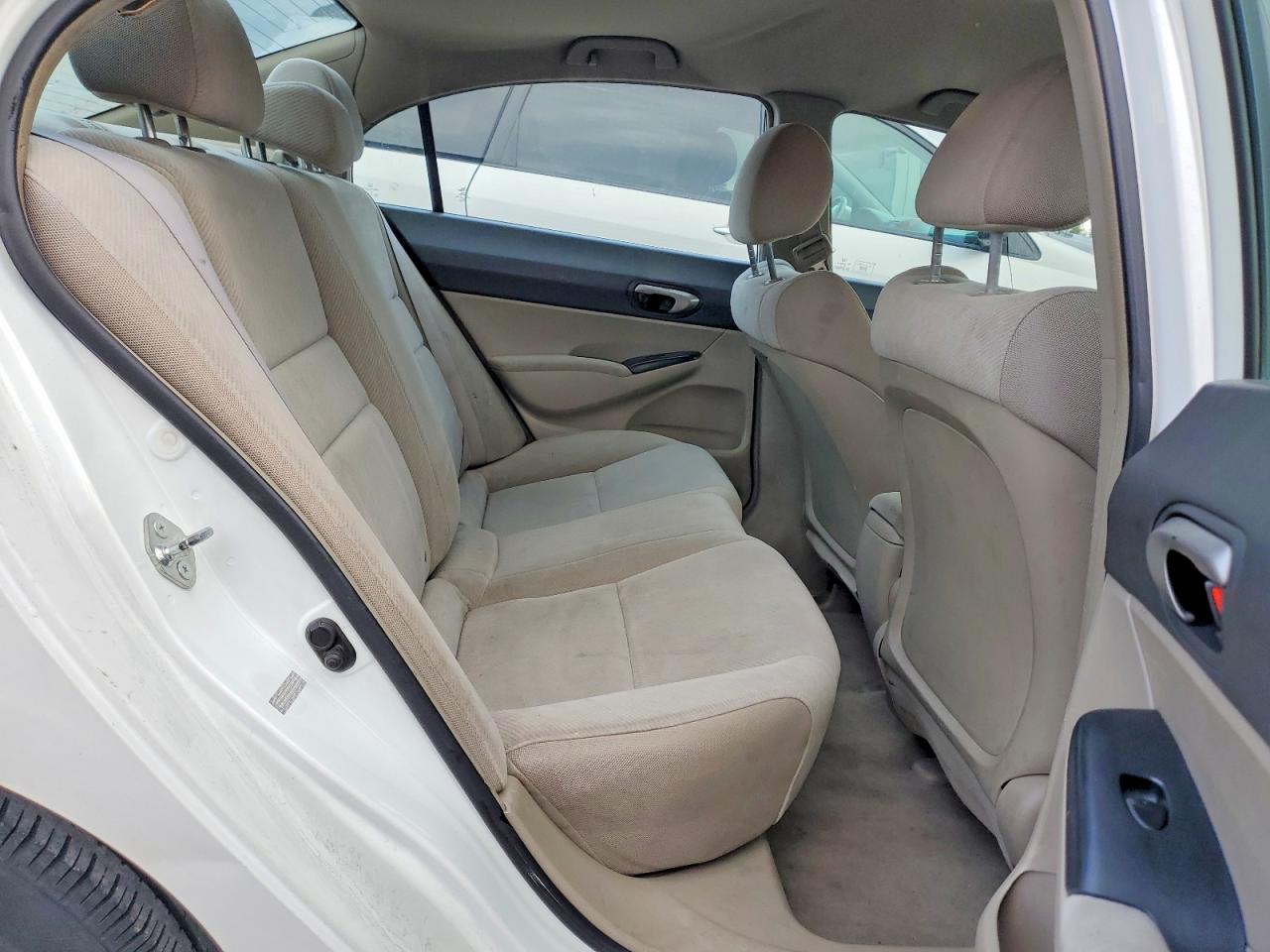 2011 HONDA CIVIC LX photo 12