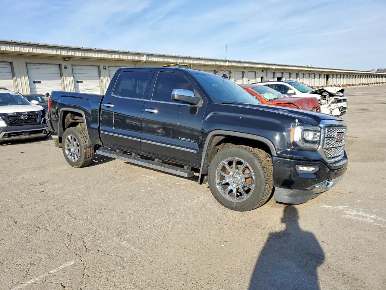 2017 GMC SIERRA K1500 DENALI photo 4