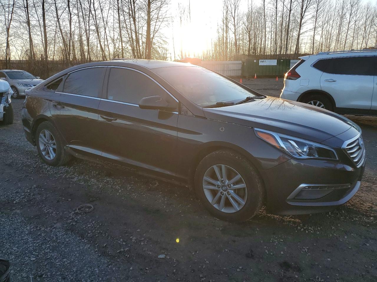 2015 HYUNDAI SONATA SE photo 4