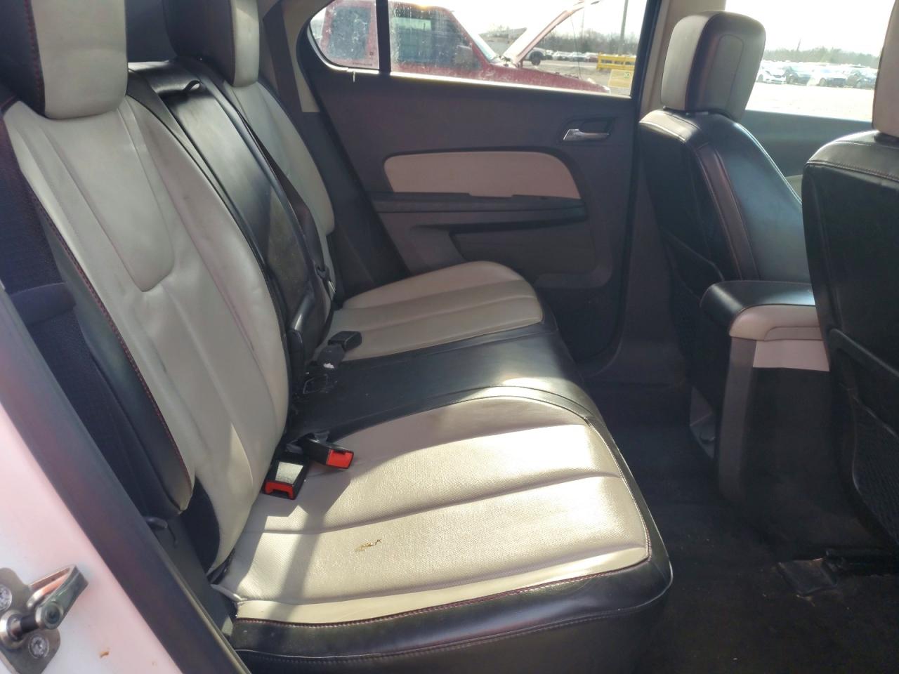 2010 CHEVROLET EQUINOX LT photo 11