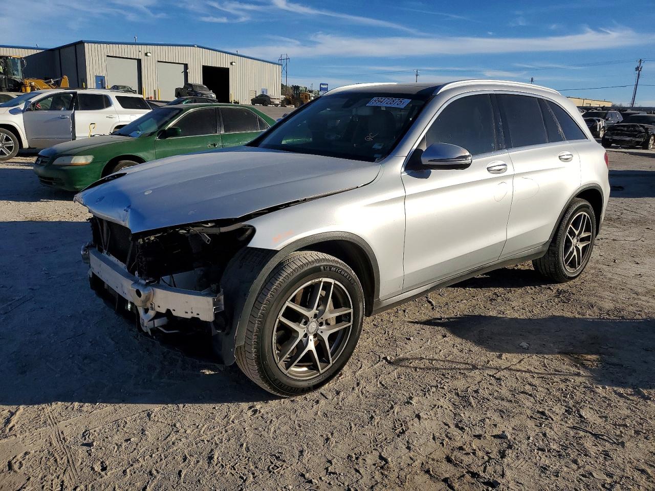 2016 MERCEDES-BENZ GLC