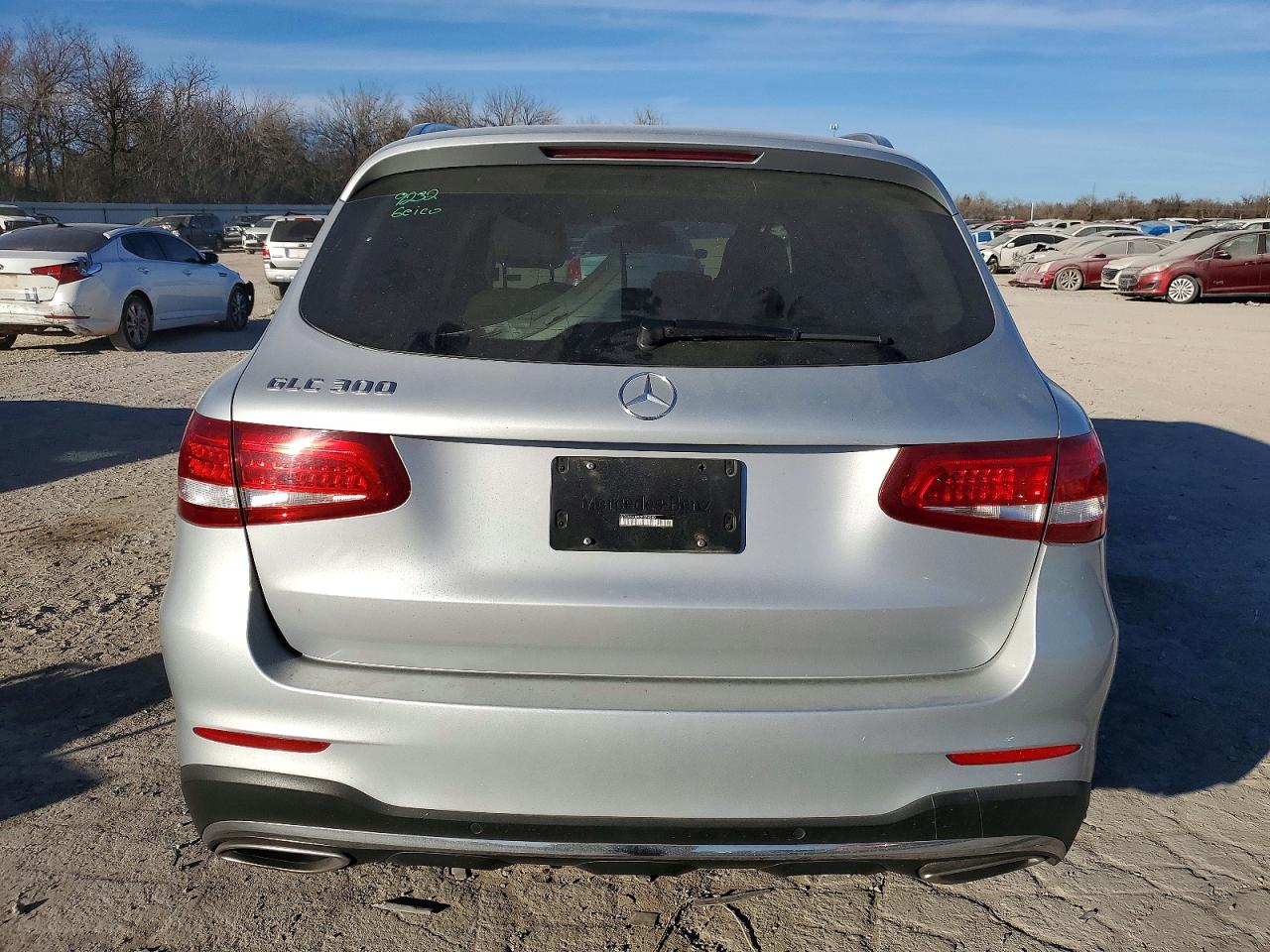 2016 MERCEDES-BENZ GLC 300 photo 11