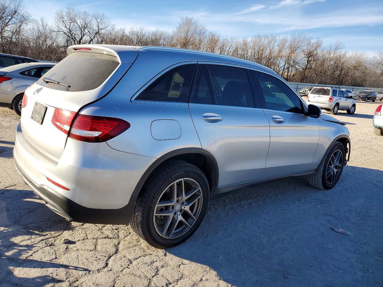2016 MERCEDES-BENZ GLC 300 photo 5