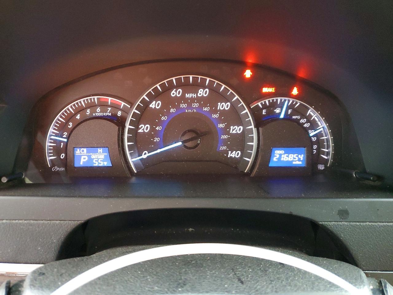 2014 TOYOTA CAMRY L photo 9