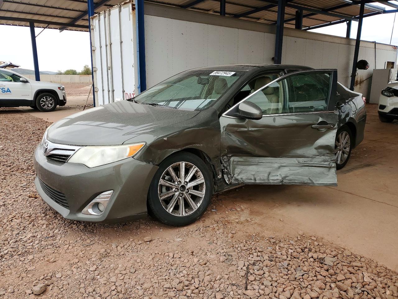2014 TOYOTA CAMRY