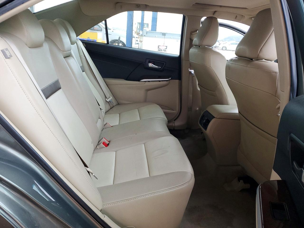 2014 TOYOTA CAMRY L photo 10