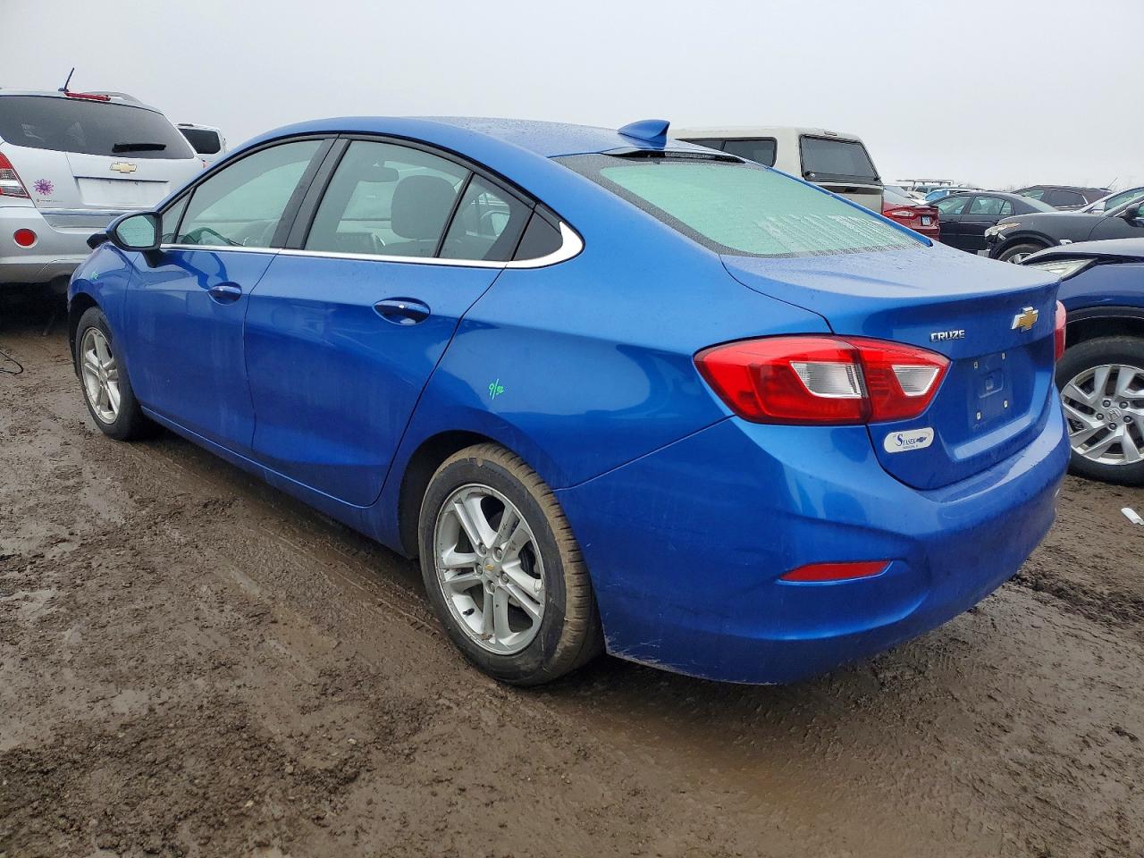 2017 CHEVROLET CRUZE LT photo 3