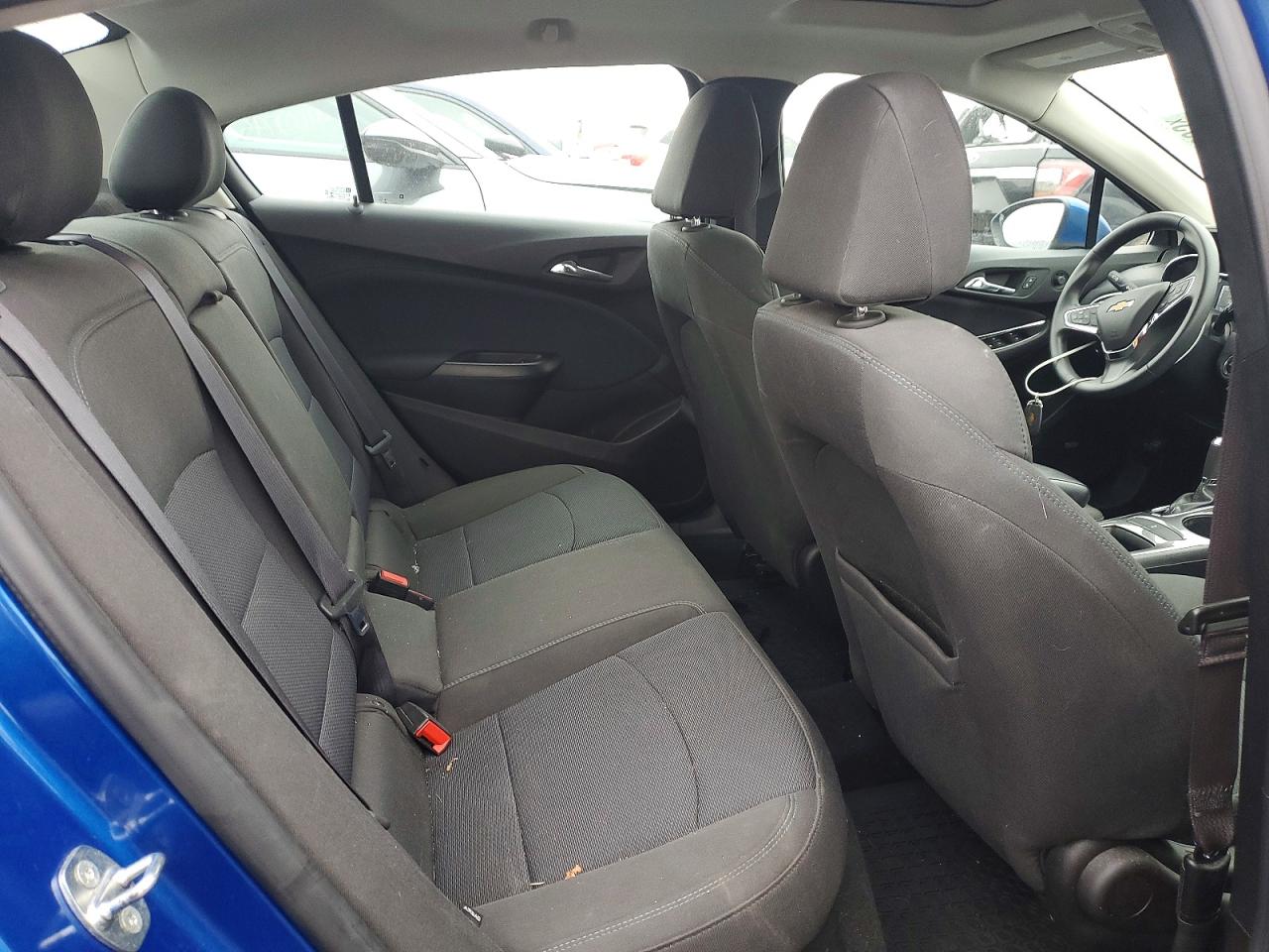 2017 CHEVROLET CRUZE LT photo 19