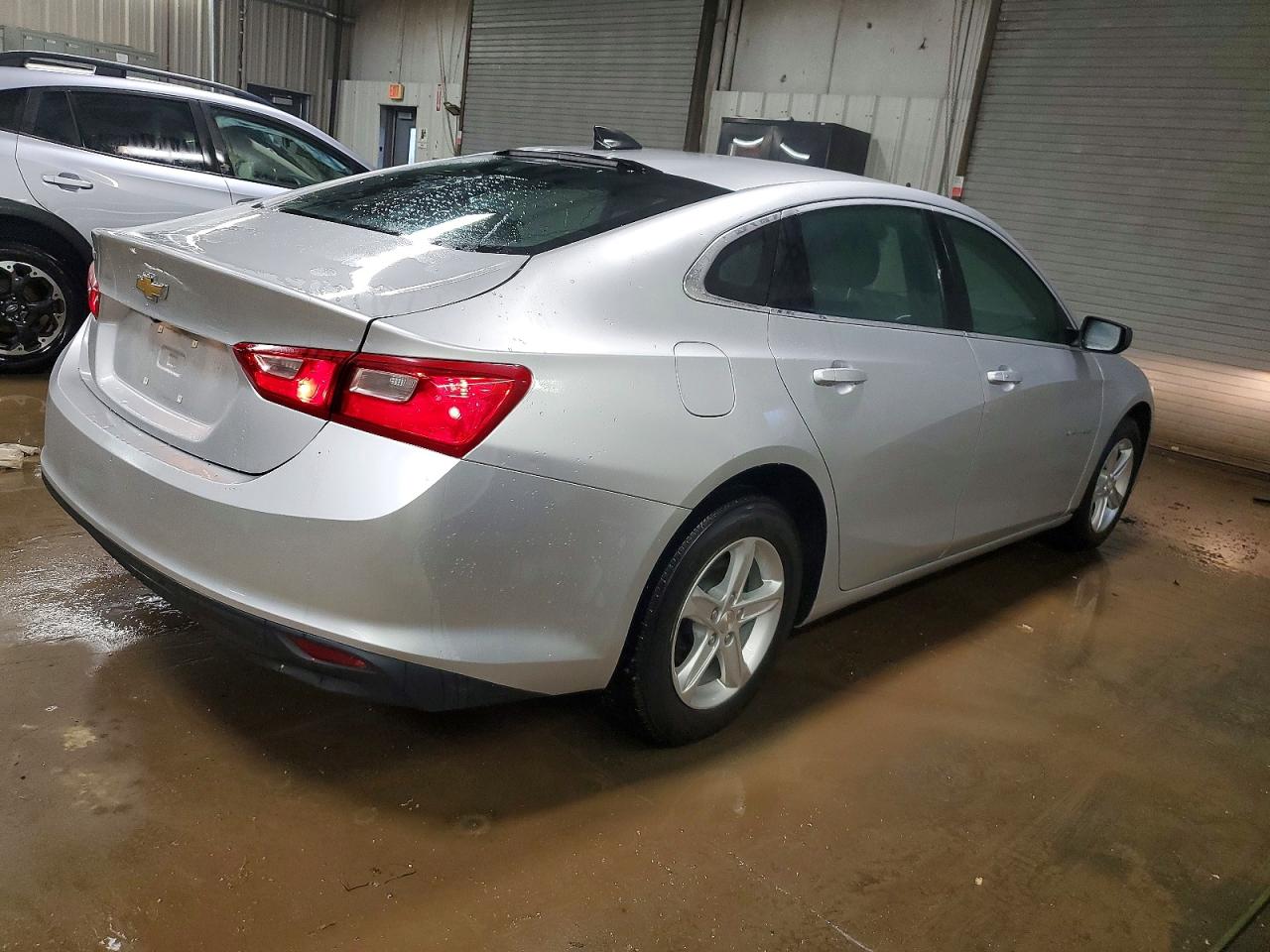 2020 CHEVROLET MALIBU LS photo 3