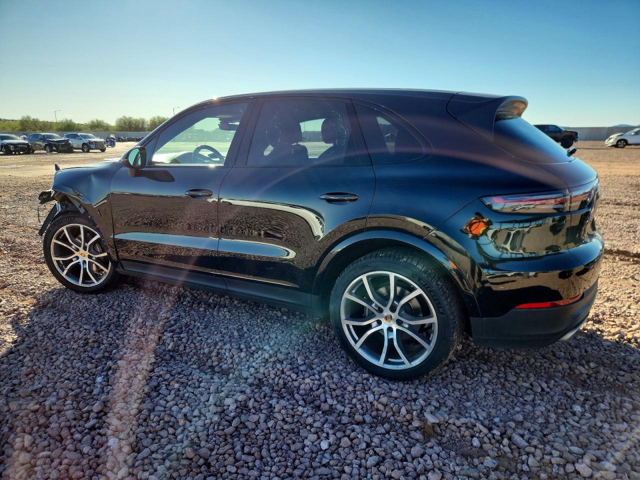 2020 PORSCHE CAYENNE photo 2