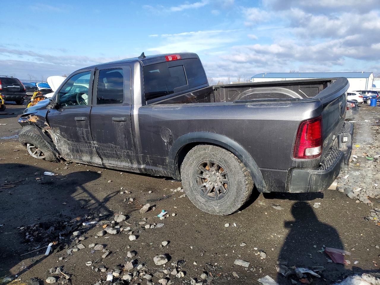 2021 RAM 1500 CLASSIC SLT photo 3