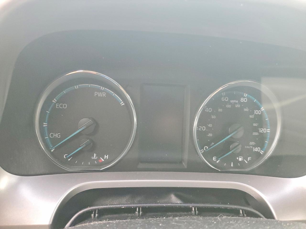 2018 TOYOTA RAV4 HV LIMITED photo 9