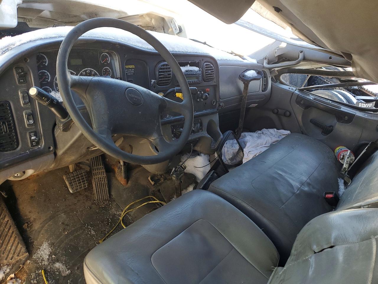 2008 FREIGHTLINER BUSINESS CLASS M2 BOX TRUCK photo 8