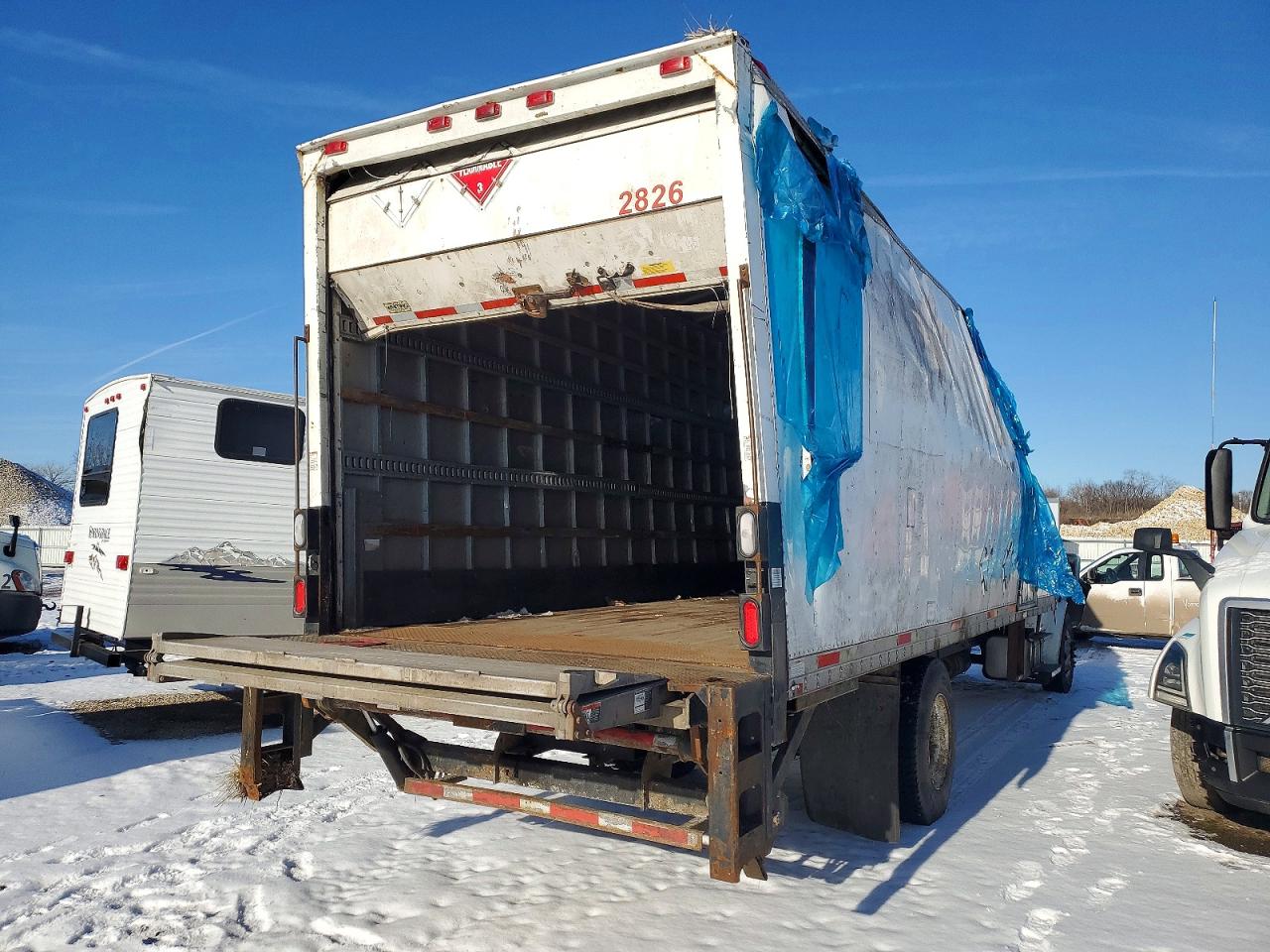 2008 FREIGHTLINER BUSINESS CLASS M2 BOX TRUCK photo 3