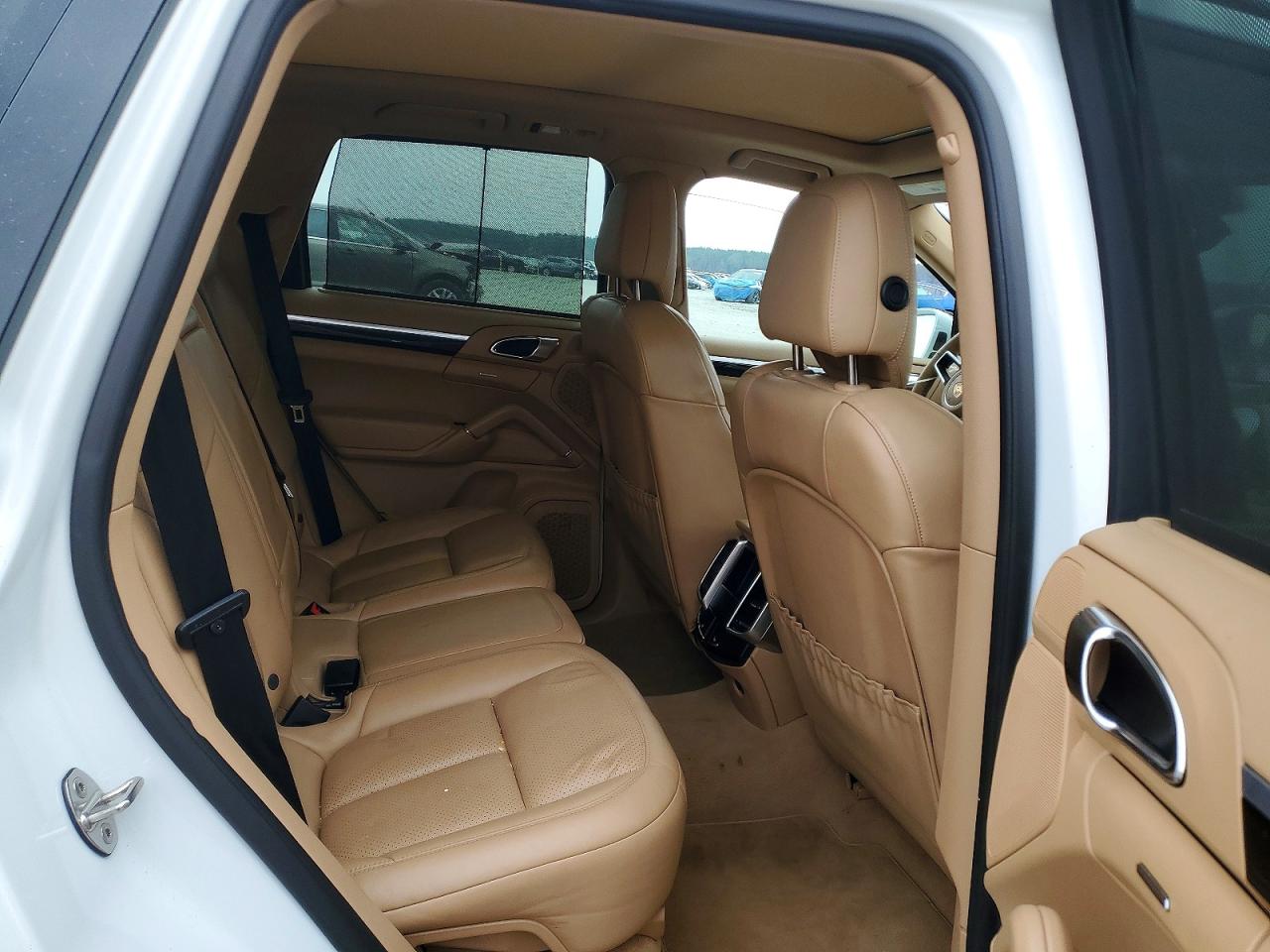 2017 PORSCHE CAYENNE SE HYBRID PLATINUM photo 10